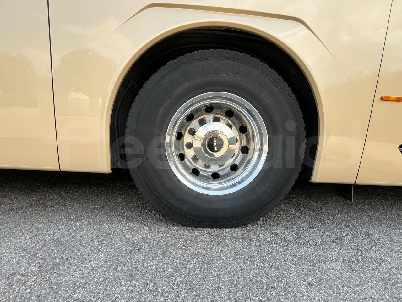 Man Lion's Coach J0AAB -EUR6 -309kW -12.101m - tread condition second axle tires left