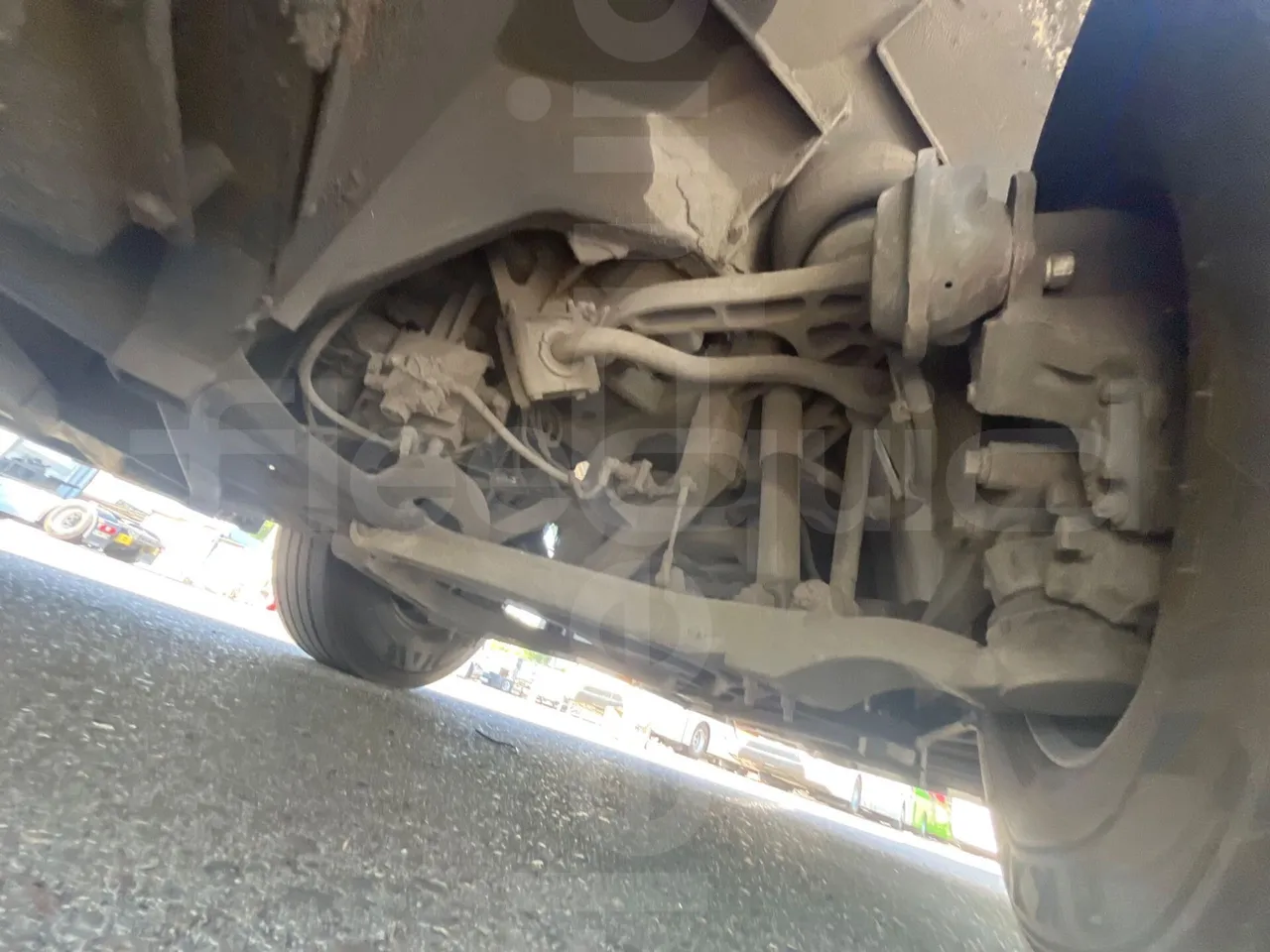 Volvo B12B 6X2 - EUR4 - 338kW -14.995m - axel 2 air springs 1 left