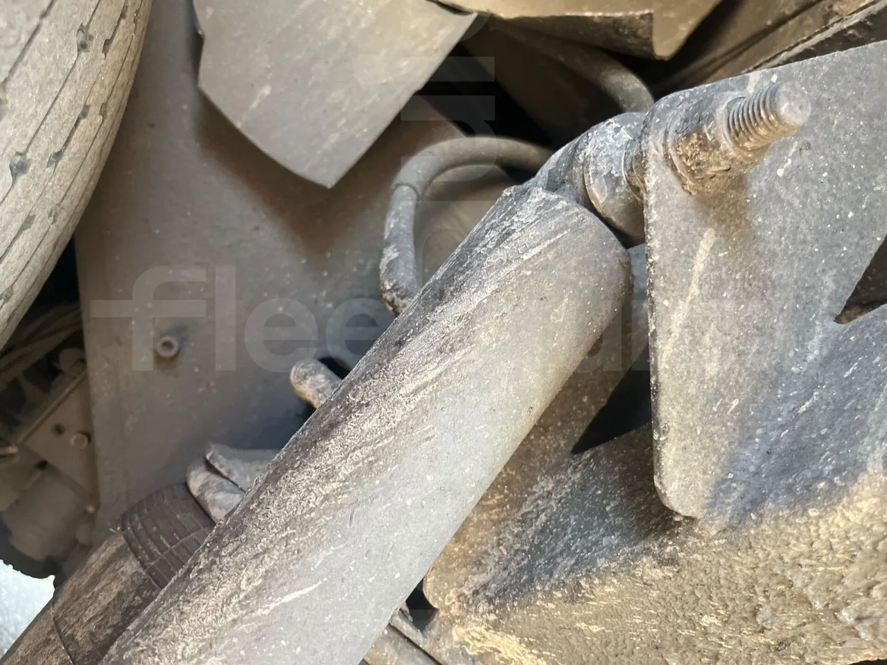 Volvo B12B 6X2 - EUR4 - 338kW -14.995m - front brake calipers left