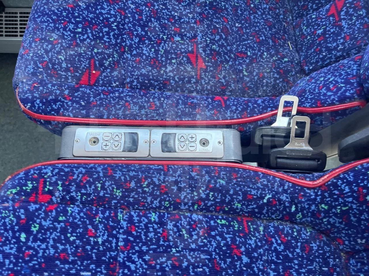 Volvo B12B 6X2 - EUR4 - 338kW -14.995m - reverse view middle aisle