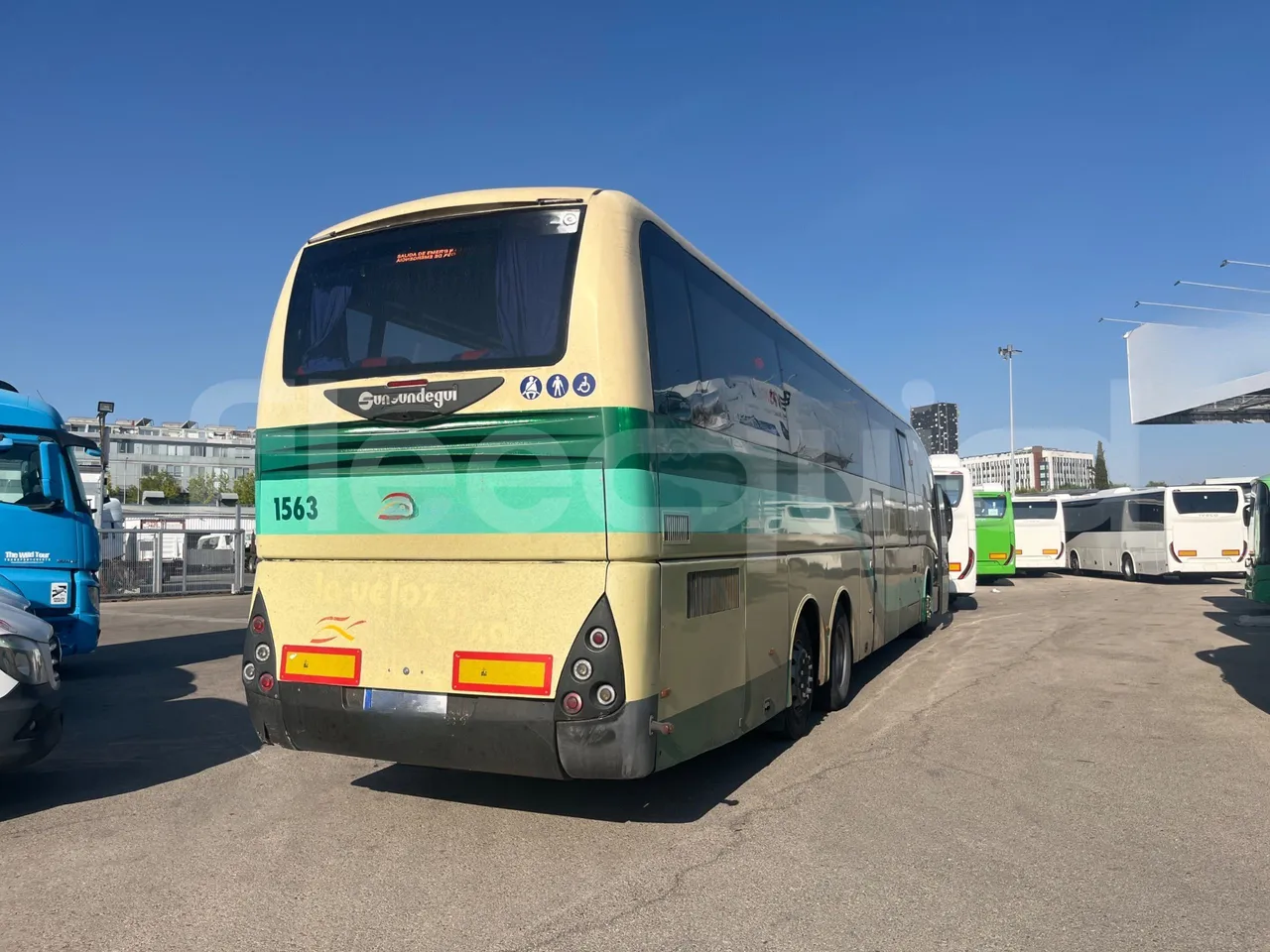 Volvo B12B 6X2 - EUR4 - 338kW -14.995m - internal frame rust check
