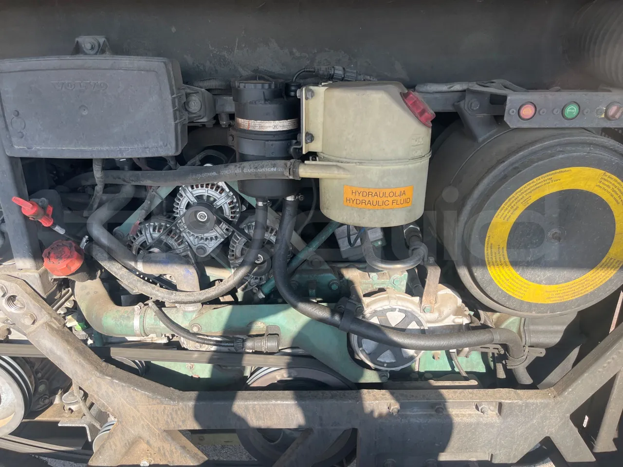Volvo B12B 6X2 - EUR4 - 338kW -14.995m - preheater webasto photo