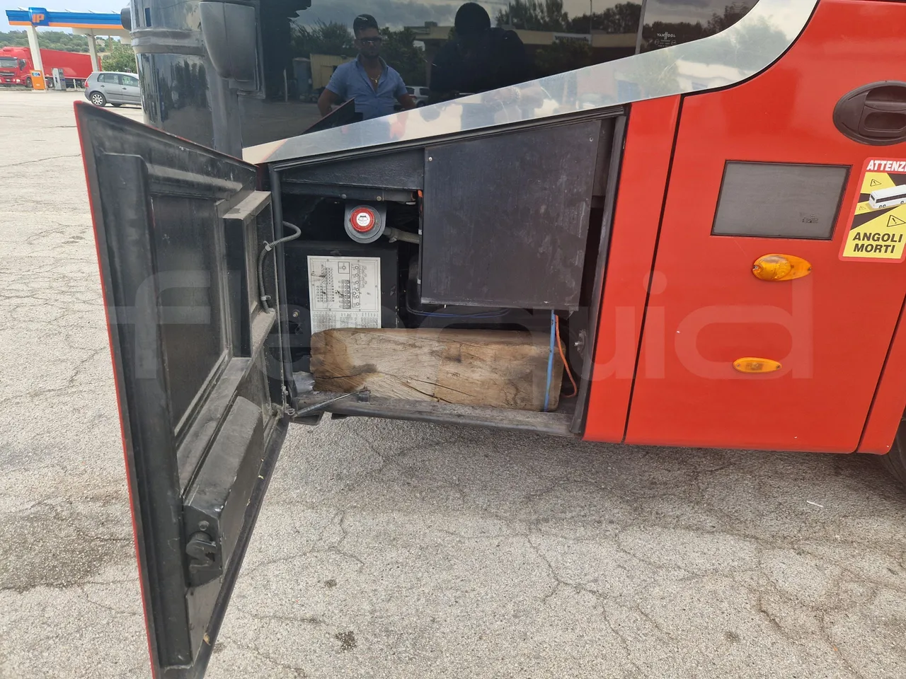 Van Hool Acron TX15 - EUR5 - 300kW - 12.2m - external compartments photo