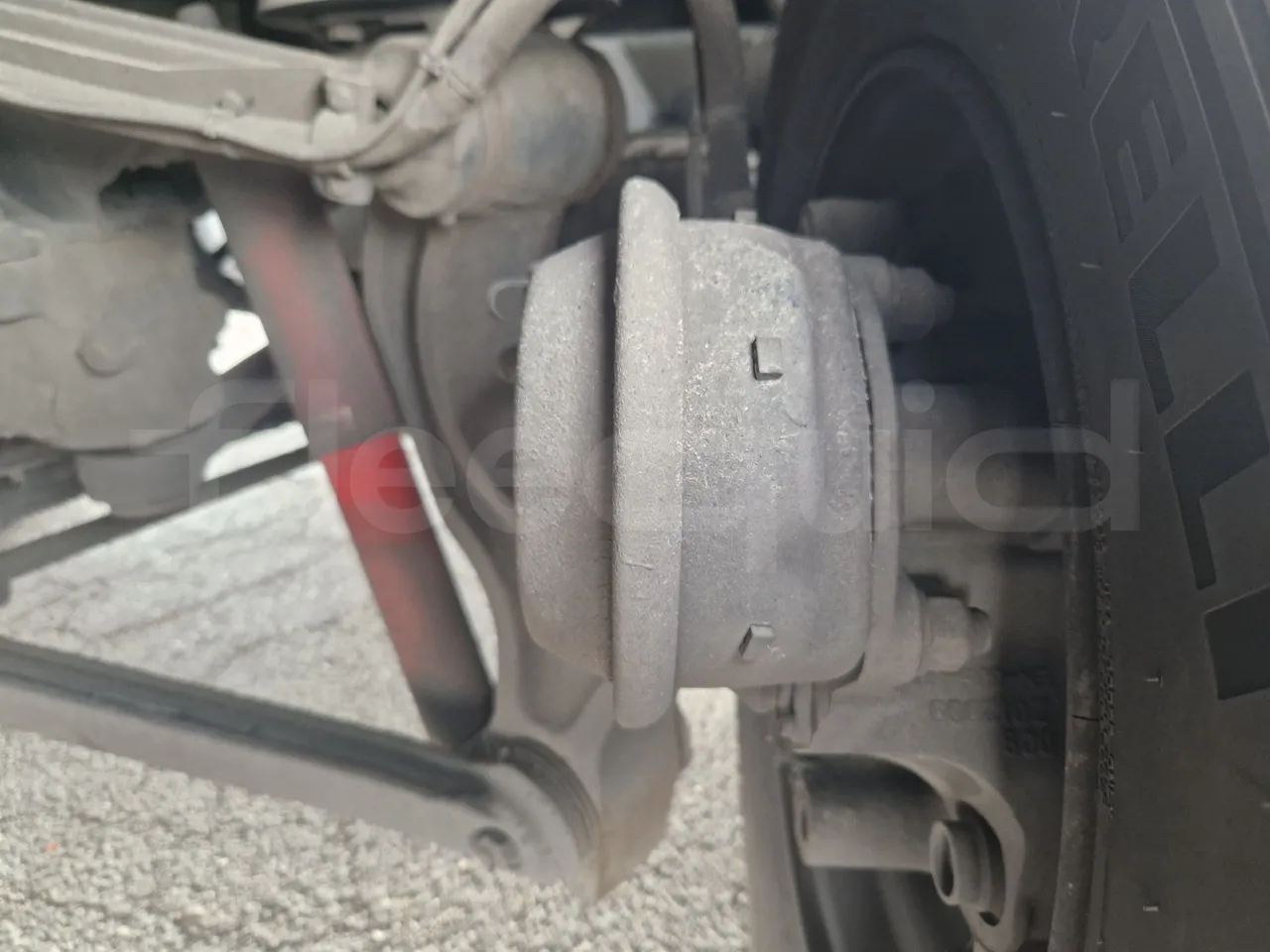 Van Hool Acron TX15 - EUR5 - 300kW - 12.2m - front brake calipers left