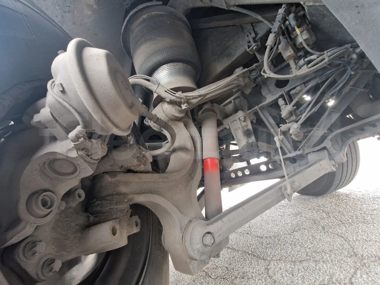 Van Hool Acron TX15 - EUR5 - 300kW - 12.2m - front shock absorbers left