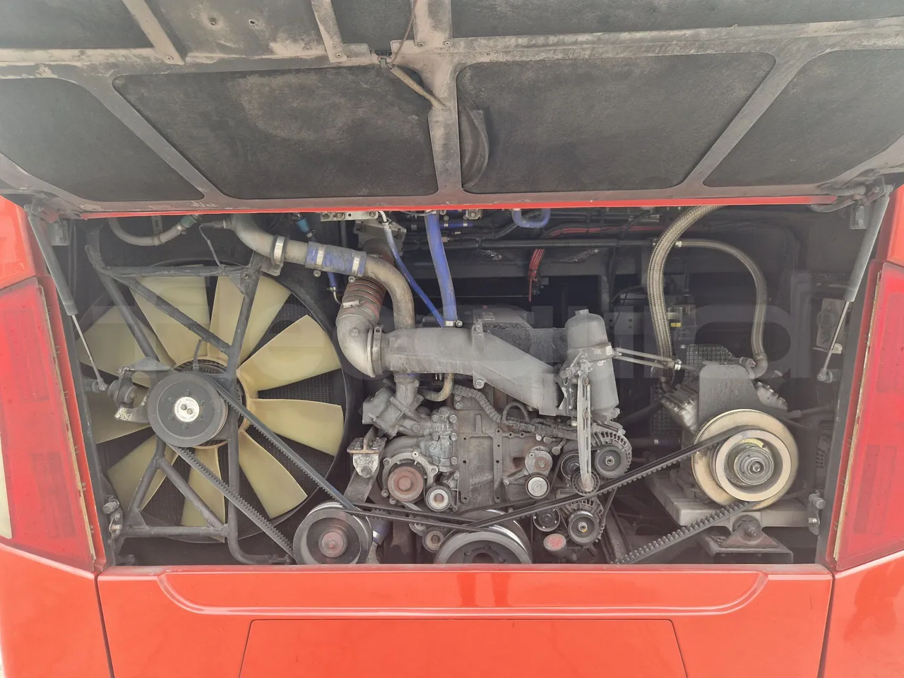 Van Hool Acron TX15 - EUR5 - 300kW - 12.2m - rear hatch open (mandatory  for bus to scrap)