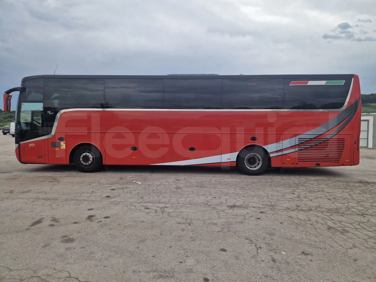 Van Hool Acron TX15 - EUR5 - 300kW - 12.2m - left side photo