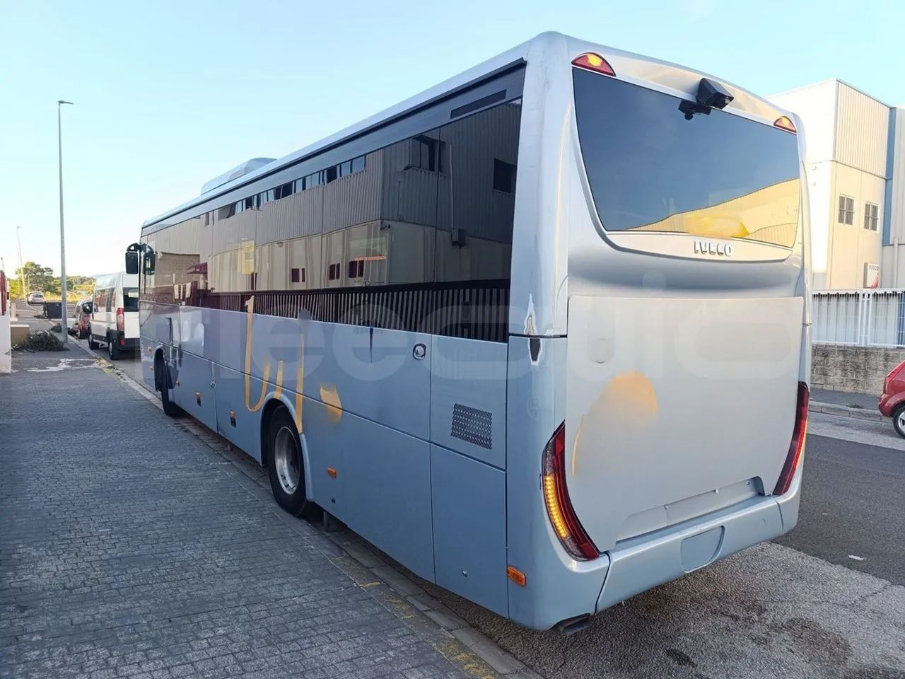 Iveco Crossway CBCW3/00 - Euro6 - 265kW - 10.757mt - 3/4 left rear side