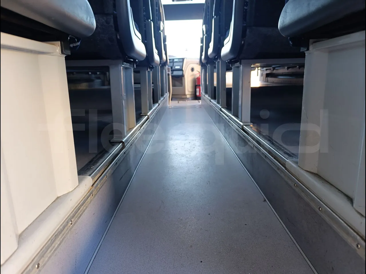 Iveco Crossway CBCW3/00 - Euro6 - 265kW - 10.757mt - seat brackets photo