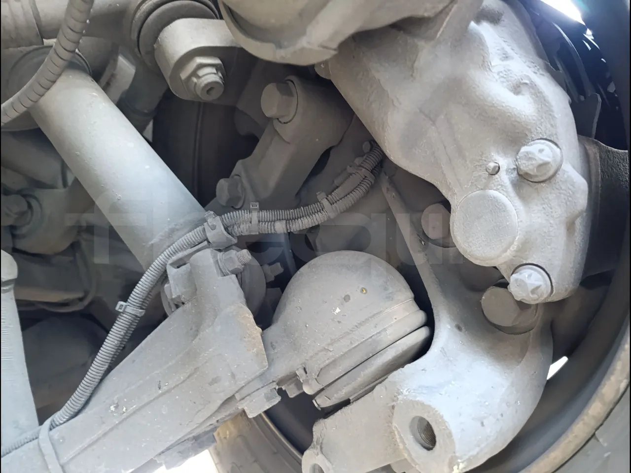 Iveco Crossway CBCW3/00 - Euro6 - 265kW - 10.757mt - front discs left