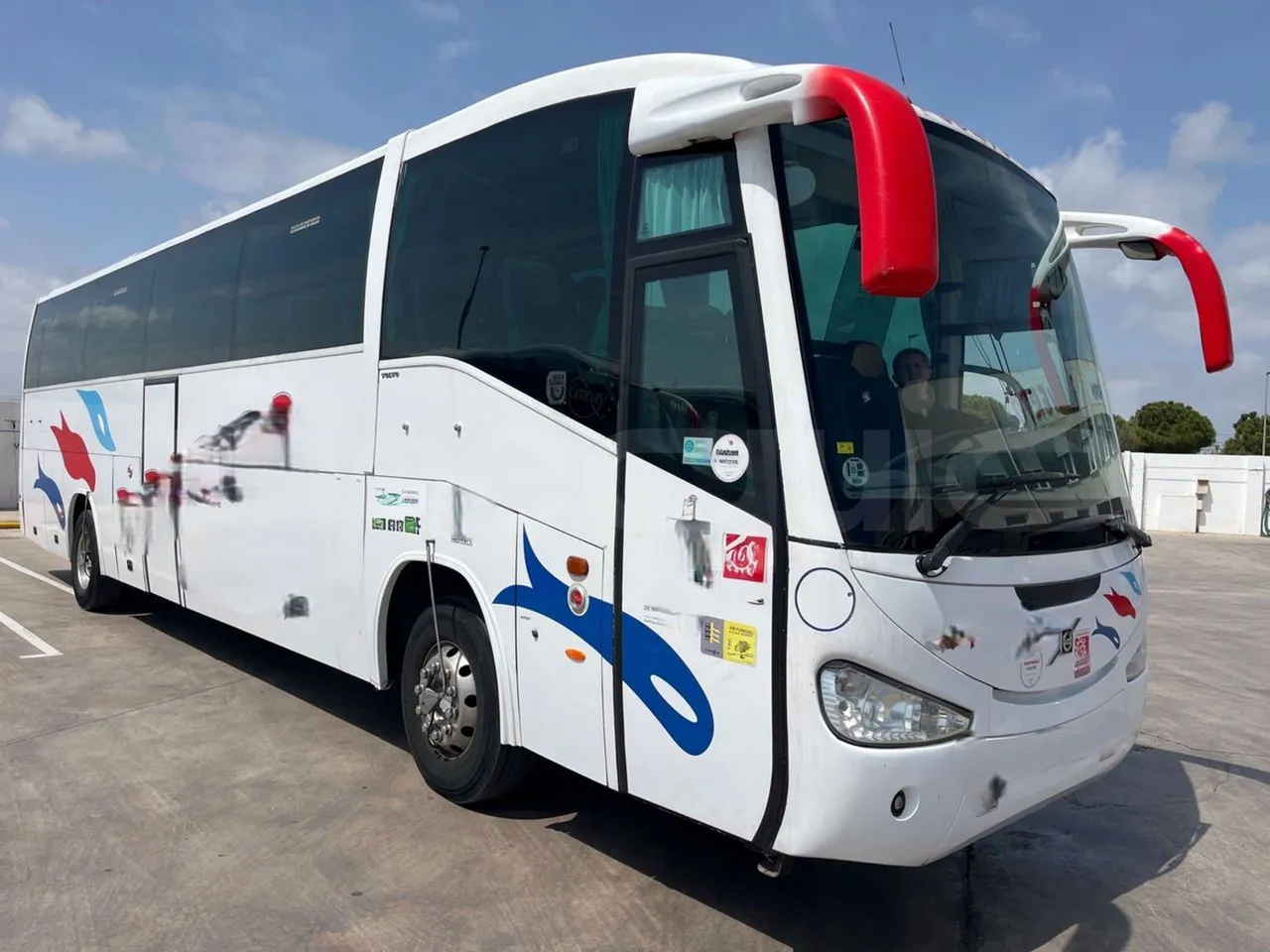 Volvo B9 R - EUR5 - 280kW - 12.850m - 3/4 front right doors