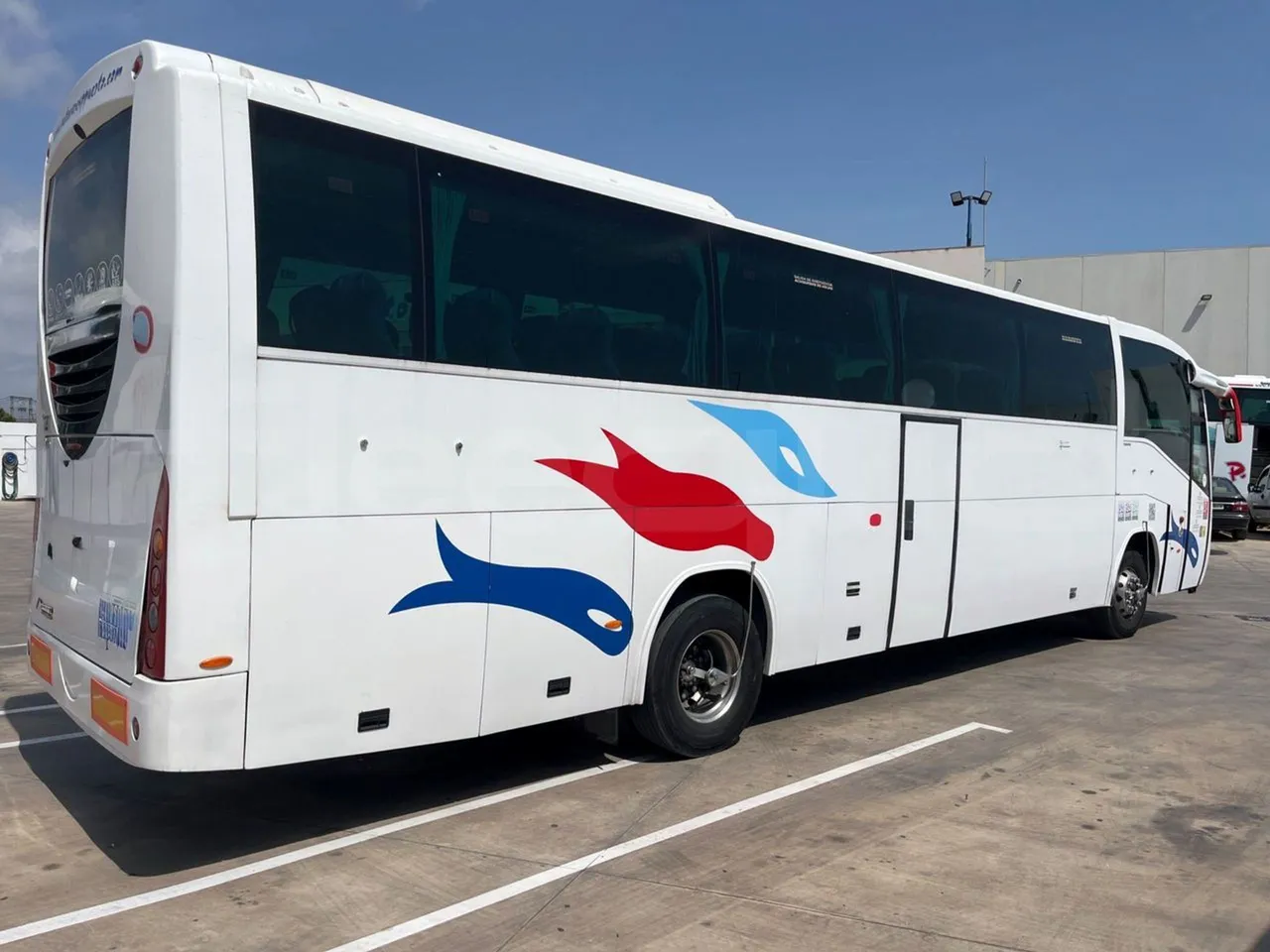 Volvo B9 R - EUR5 - 280kW - 12.850m - 3/4 right rear doors closed