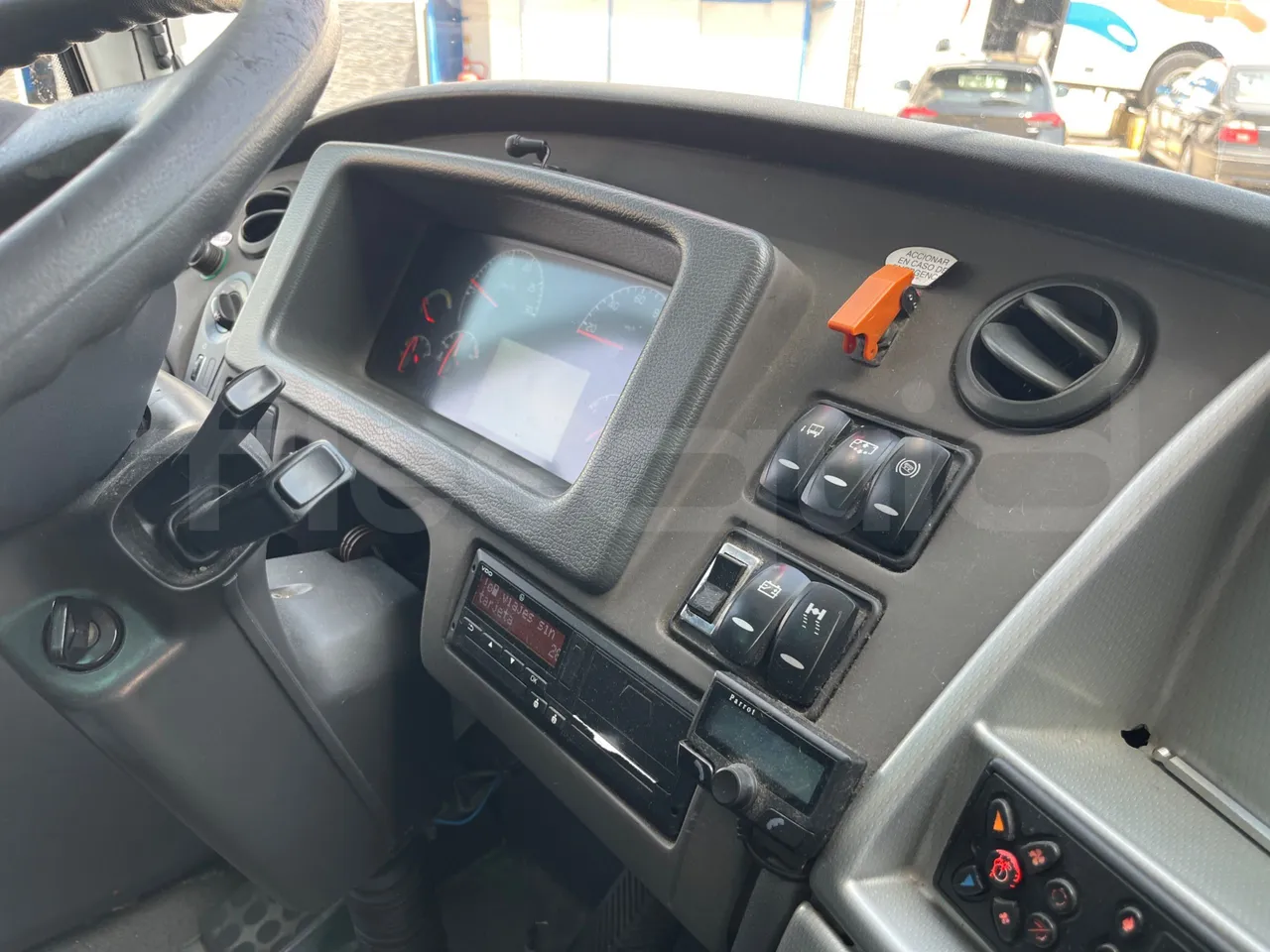 Volvo B9 R - EUR5 - 280kW - 12.850m - onboard devices 1