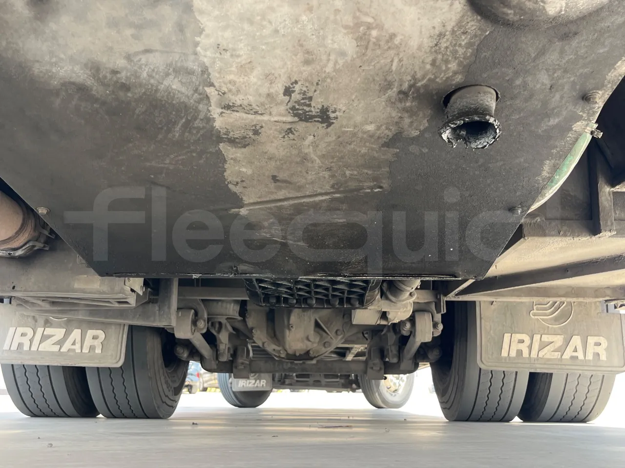 Volvo B9 R - EUR5 - 280kW - 12.850m - central axle (18m)