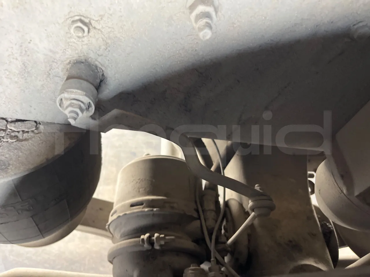 Volvo B9 R - EUR5 - 280kW - 12.850m - axle 2 caliper brakes right