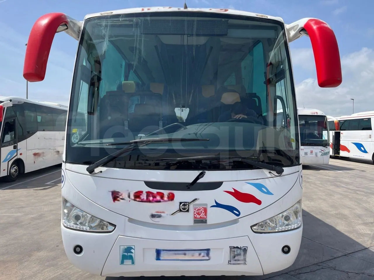 Volvo B9 R - EUR5 - 280kW - 12.850m - front photo