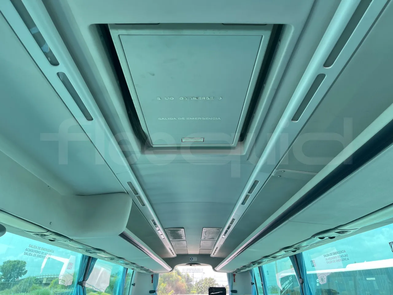 Volvo B9 R - EUR5 - 280kW - 12.850m - roof hatch 1