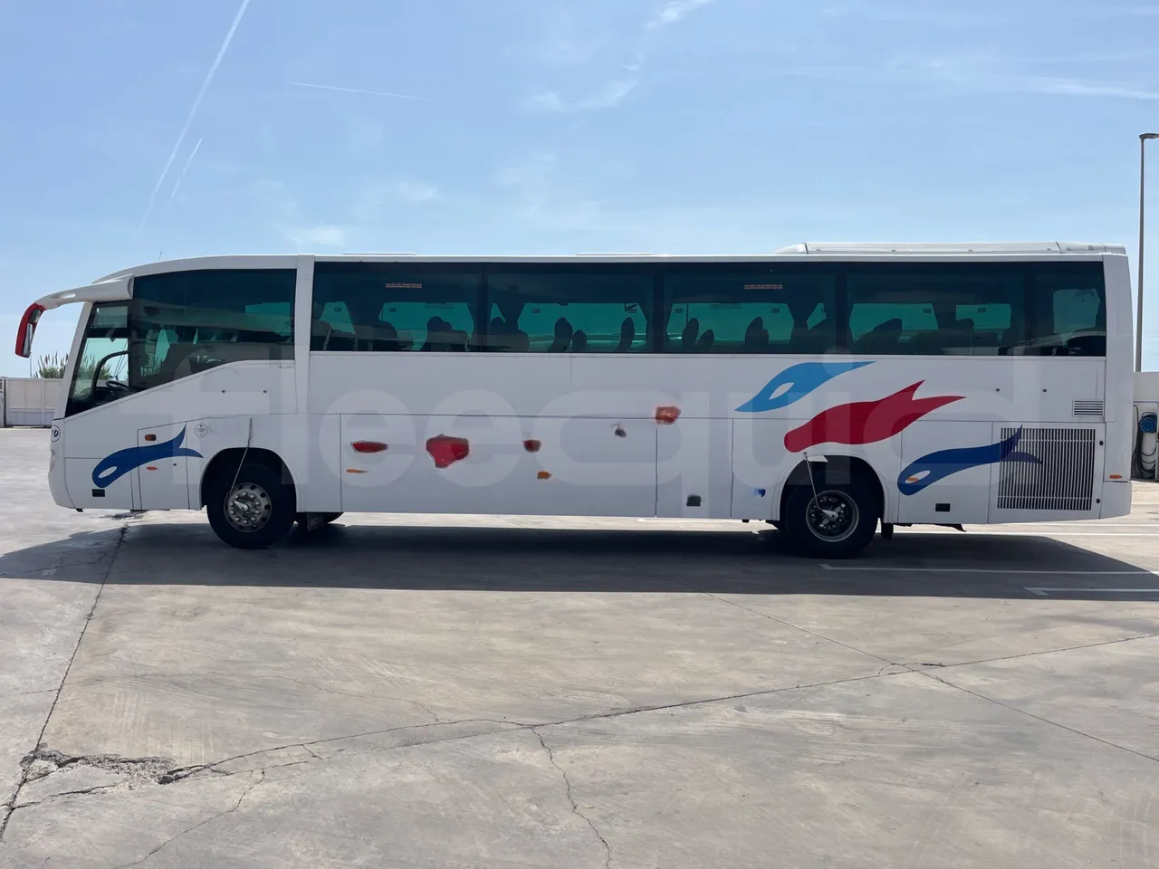 Volvo B9 R - EUR5 - 280kW - 12.850m - left side photo