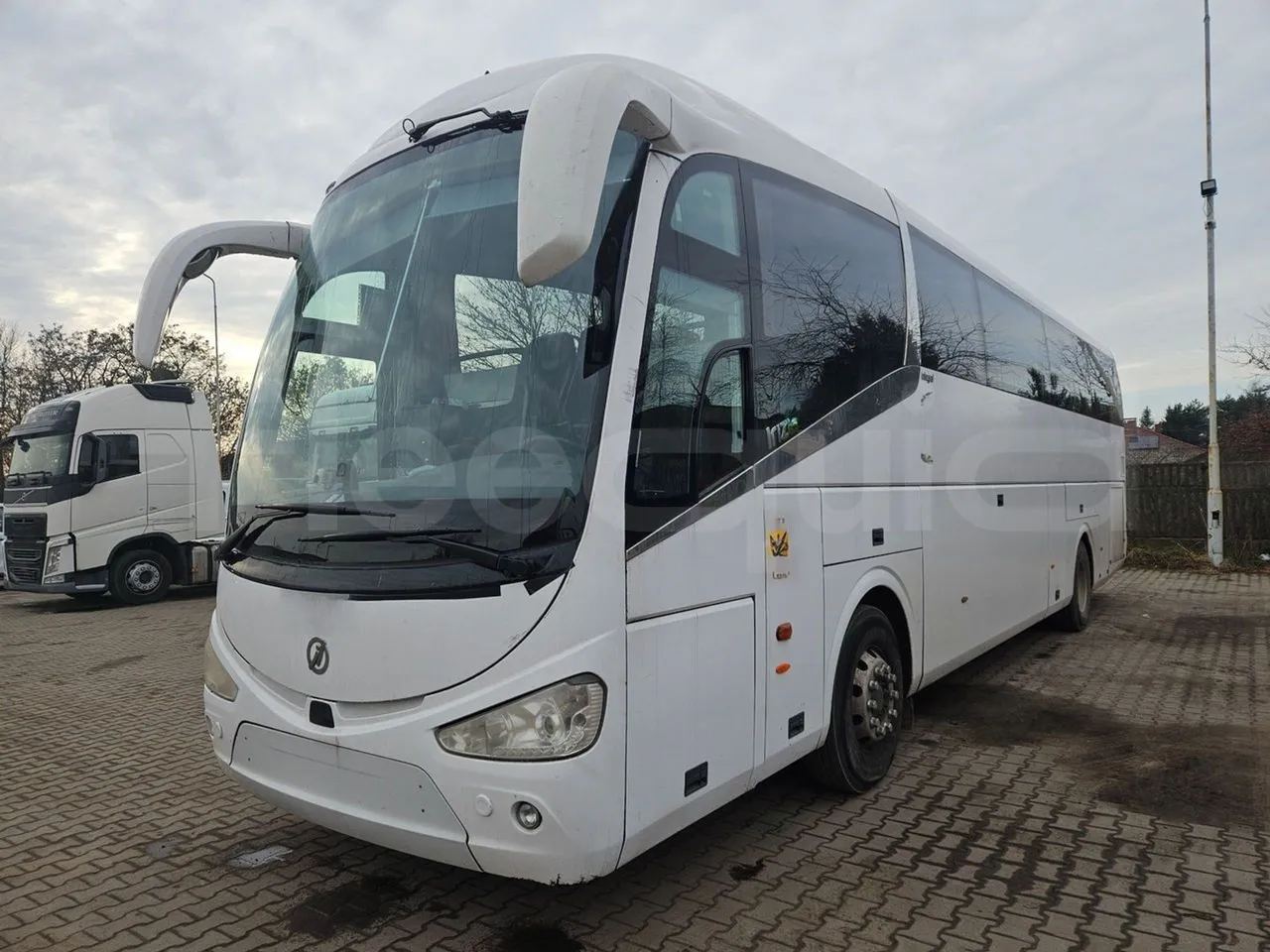 Irizar i6 12.37 - EUR6 - 320kW - 12.200m - 3/4 front left