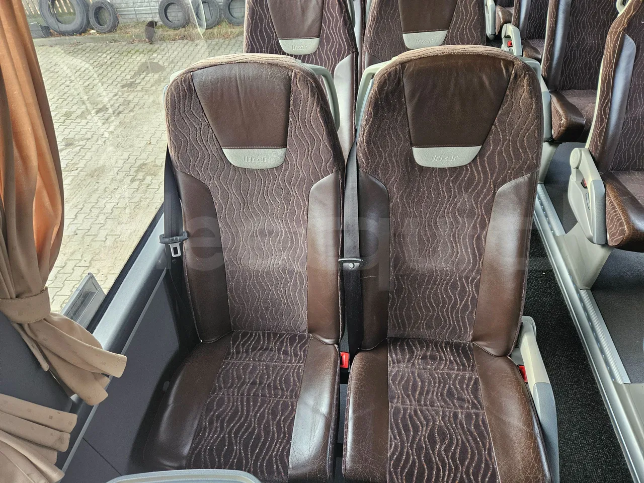 Irizar i6 12.37 - EUR6 - 320kW - 12.200m - single seat detail