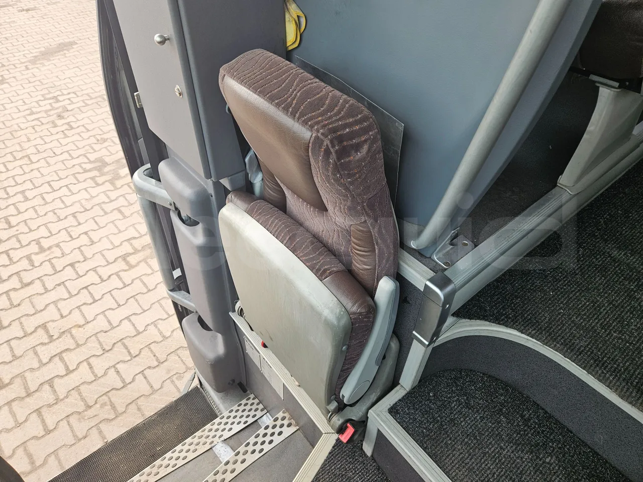 Irizar i6 12.37 - EUR6 - 320kW - 12.200m - hostess seat photo