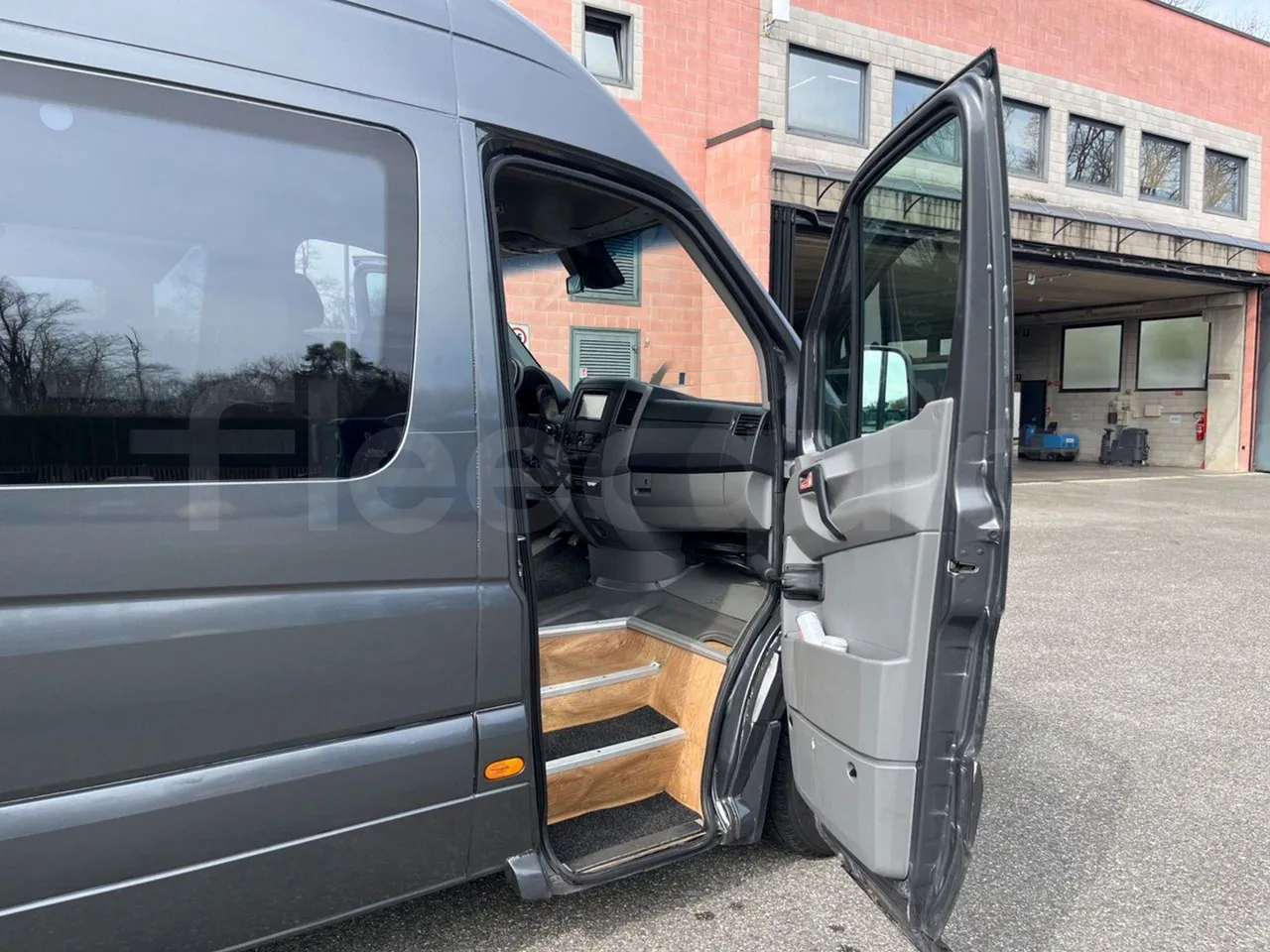 Mercedes-Benz Sprinter 906BB50 - EUR 6 -120kW - 7.361m - front door 3 open