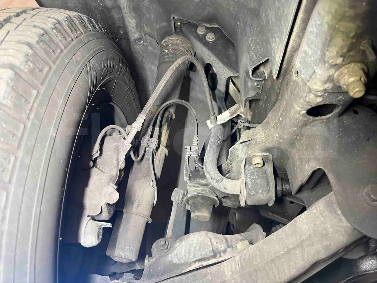 Mercedes-Benz Sprinter 906BB50 - EUR 6 -120kW - 7.361m - front air springs left