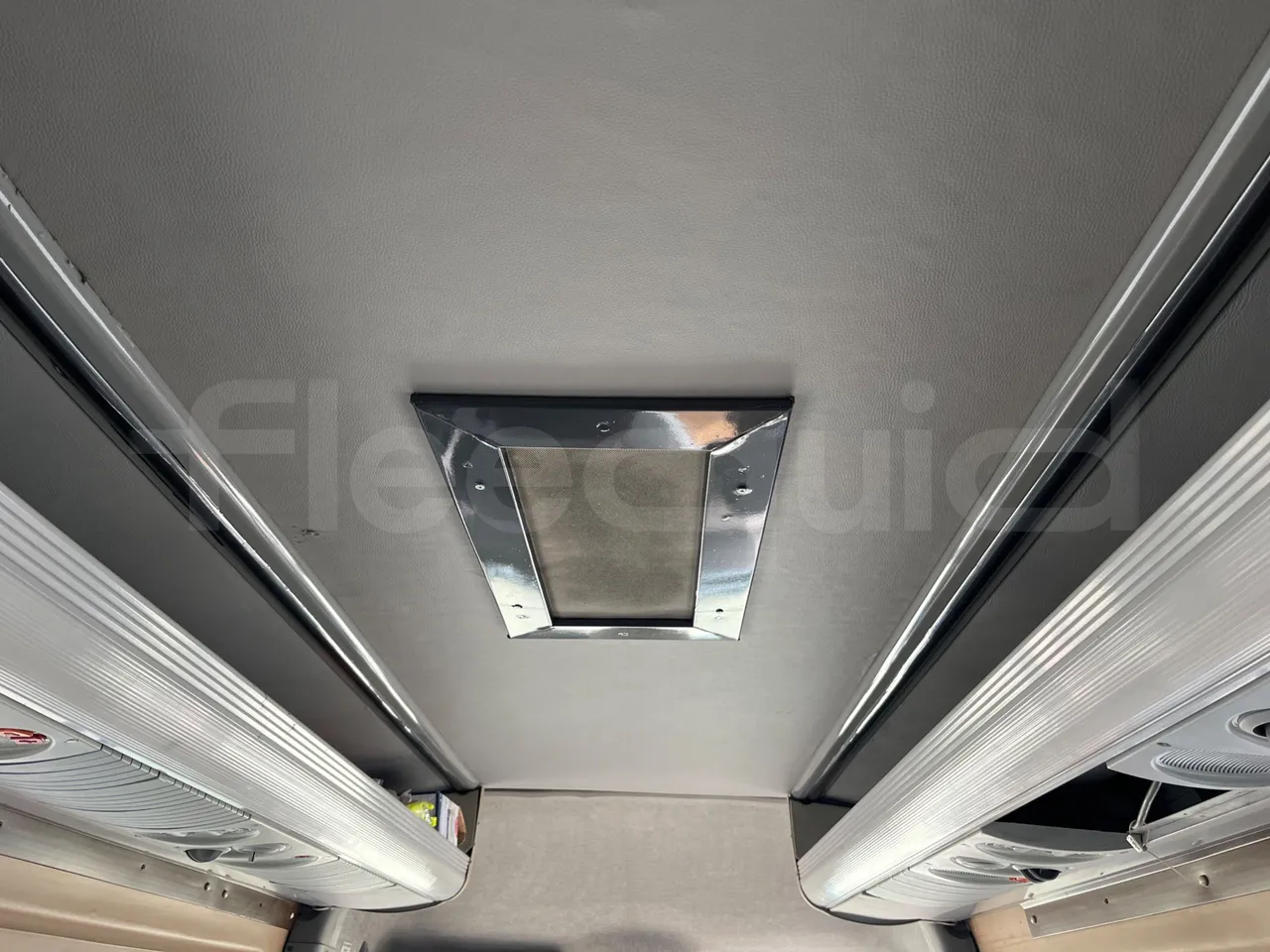 Mercedes-Benz Sprinter 906BB50 - EUR 6 -120kW - 7.361m - roof hatch 2