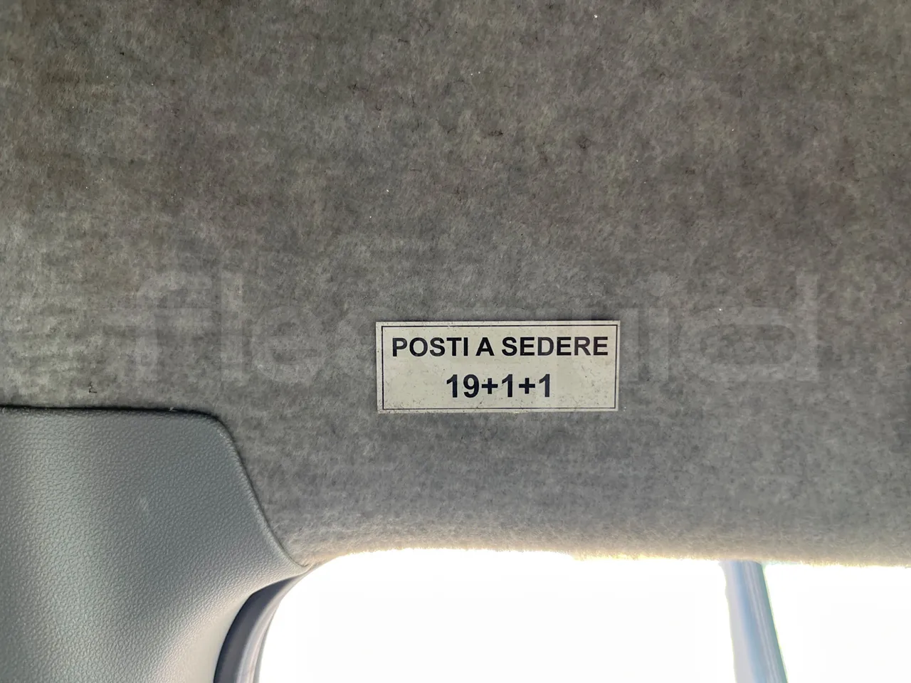 Mercedes-Benz Sprinter 906BB50 - EUR 6 -120kW - 7.361m - seat plate photo