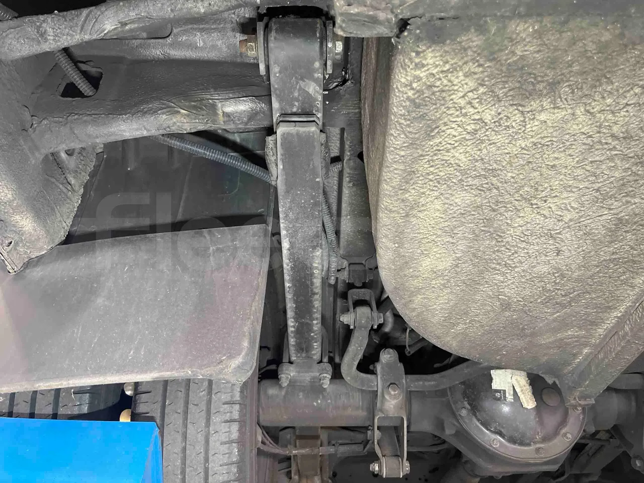 Mercedes-Benz Sprinter 906BB50 - EUR 6 -120kW - 7.361m - axle 2 shock absorbers 2 left