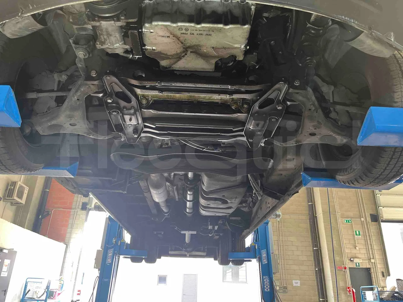Mercedes-Benz Sprinter 906BB50 - EUR 6 -120kW - 7.361m - front undercarriage from front