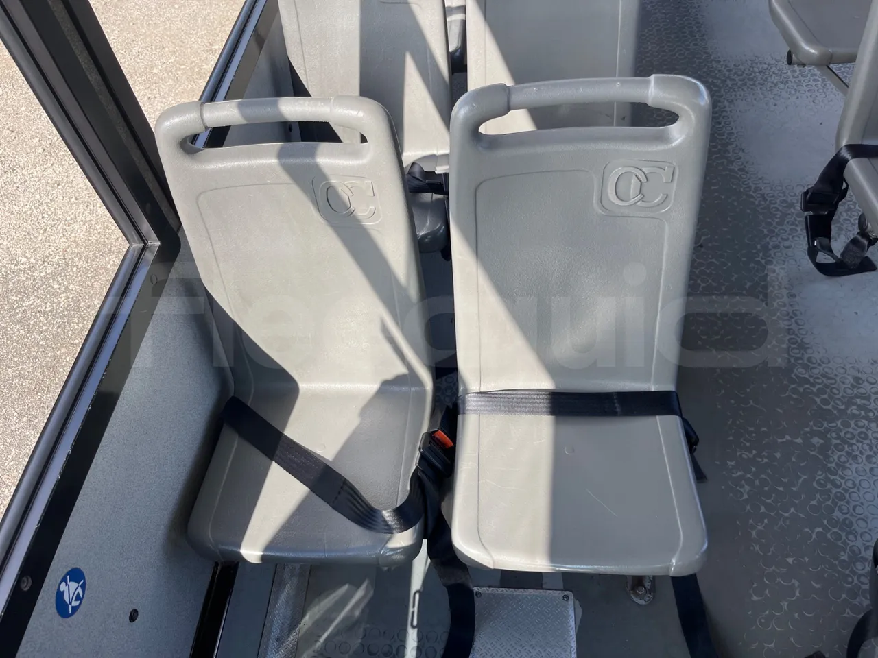 Iveco Cacciamali C5032 -EUR3 -154kW -9.3m - single seat detail