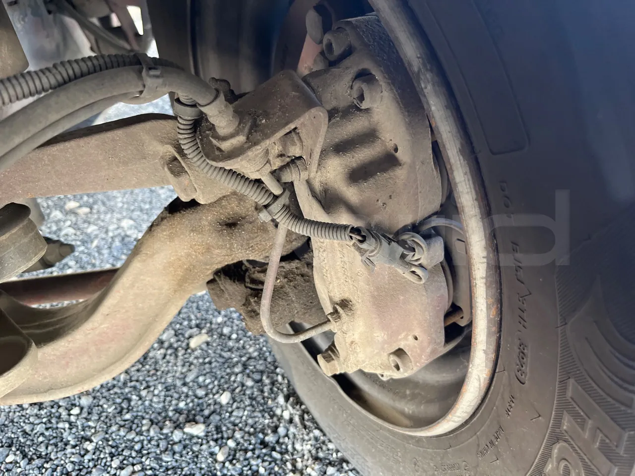 Iveco Cacciamali C5032 -EUR3 -154kW -9.3m - front brake calipers left