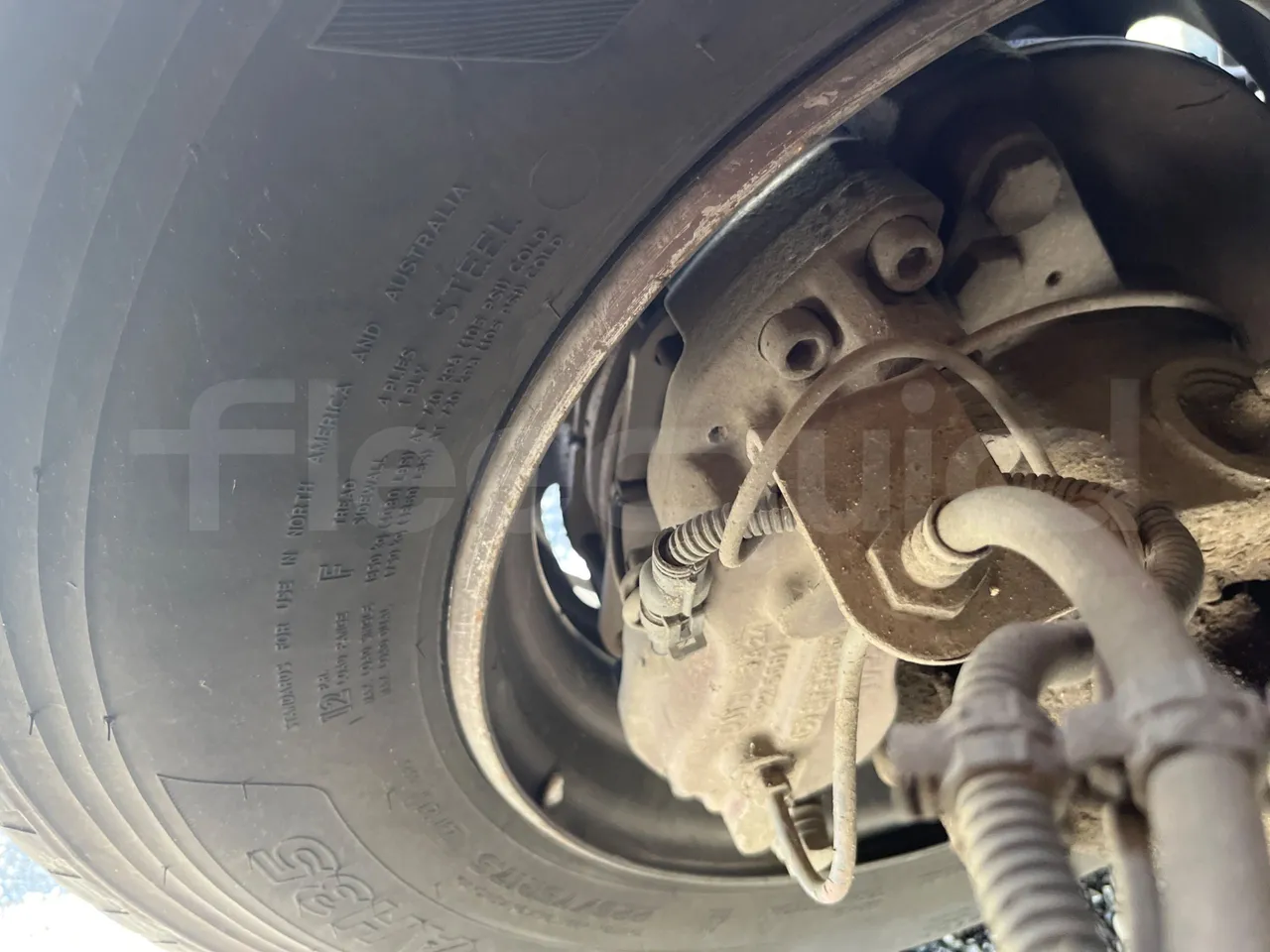 Iveco Cacciamali C5032 -EUR3 -154kW -9.3m - front brake calipers right