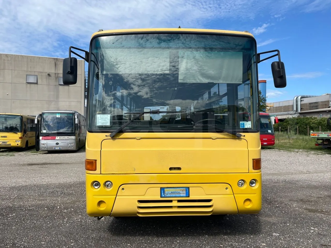 Iveco Cacciamali C5032 -EUR3 -154kW -9.3m - front photo