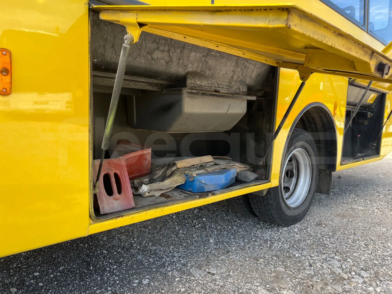 Iveco Cacciamali C5032 -EUR3 -154kW -9.3m - internal frame rust check