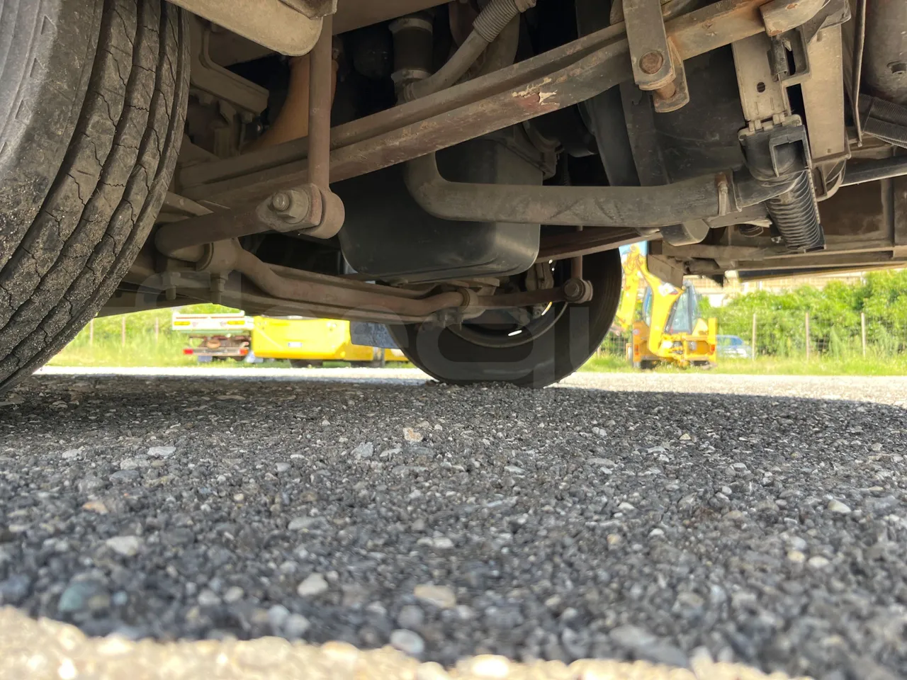 Iveco Cacciamali C5032 -EUR3 -154kW -9.3m - front axle left side