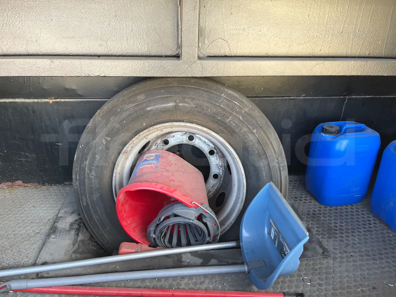 Iveco Cacciamali C5032 -EUR3 -154kW -9.3m - spare wheel