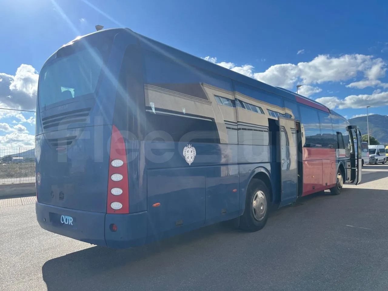 Irizar Scania K320 - EUR5 - 235kW - 12.2m - 3/4 right rear doors open
