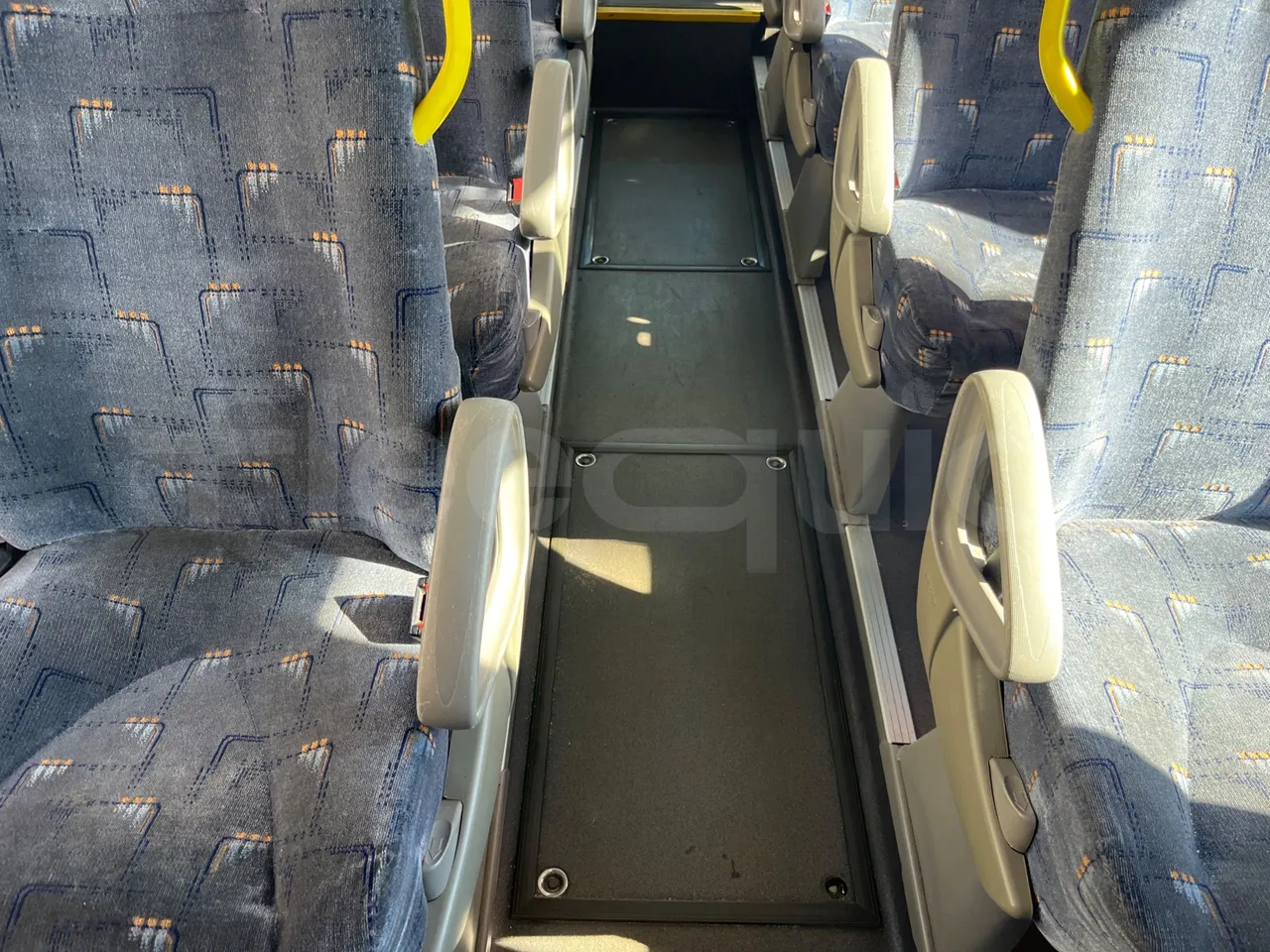 Irizar Scania K320 - EUR5 - 235kW - 12.2m - floor hatches photo