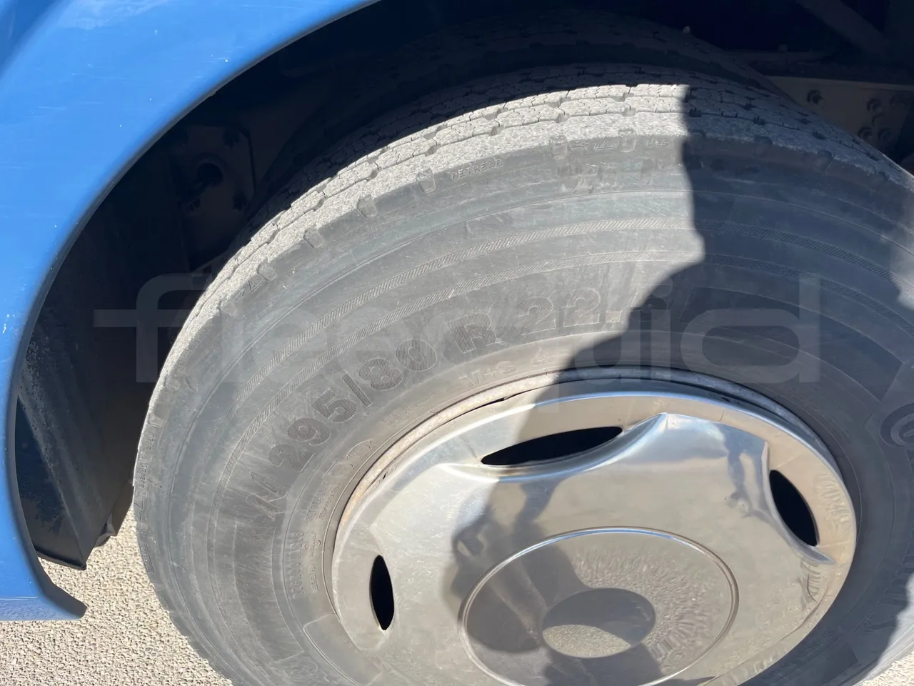 Irizar Scania K320 - EUR5 - 235kW - 12.2m - tread condition front tires right