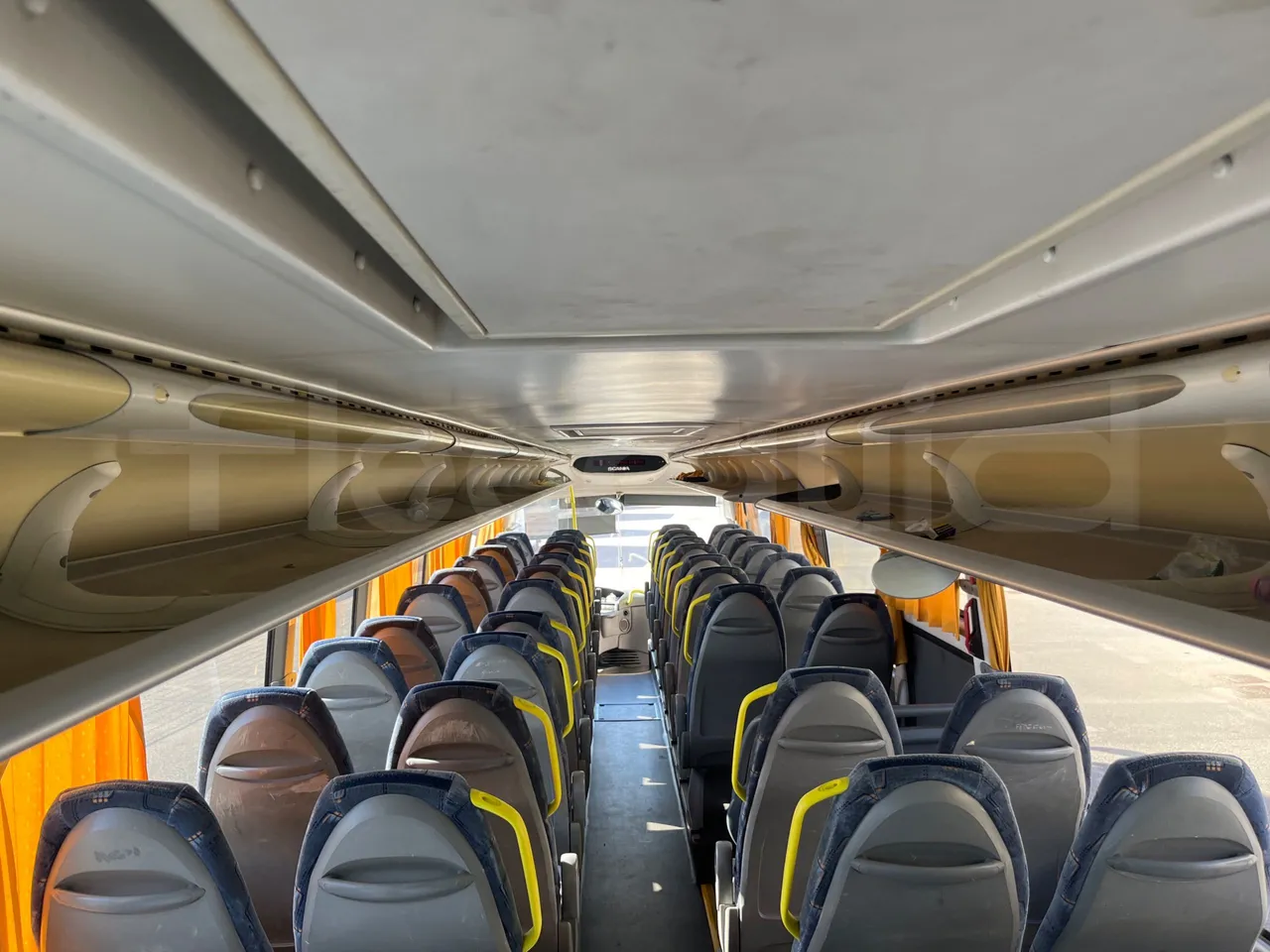 Irizar Scania K320 - EUR5 - 235kW - 12.2m - overhead compartments photo