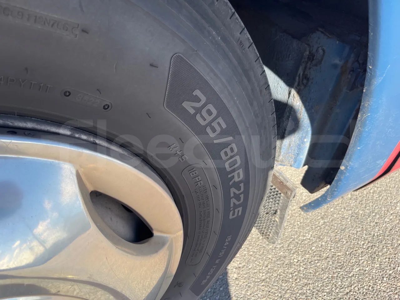 Irizar Scania K320 - EUR5 - 235kW - 12.2m - front left tire measurements