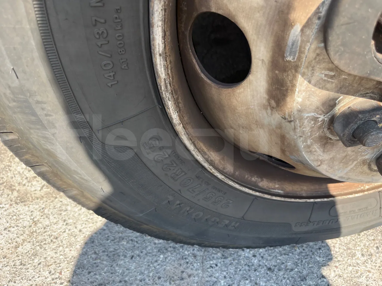 King Long XMQ6800 2AL1AA2B - Euro5 - 148kW - 7.995mt - front left tire measurements