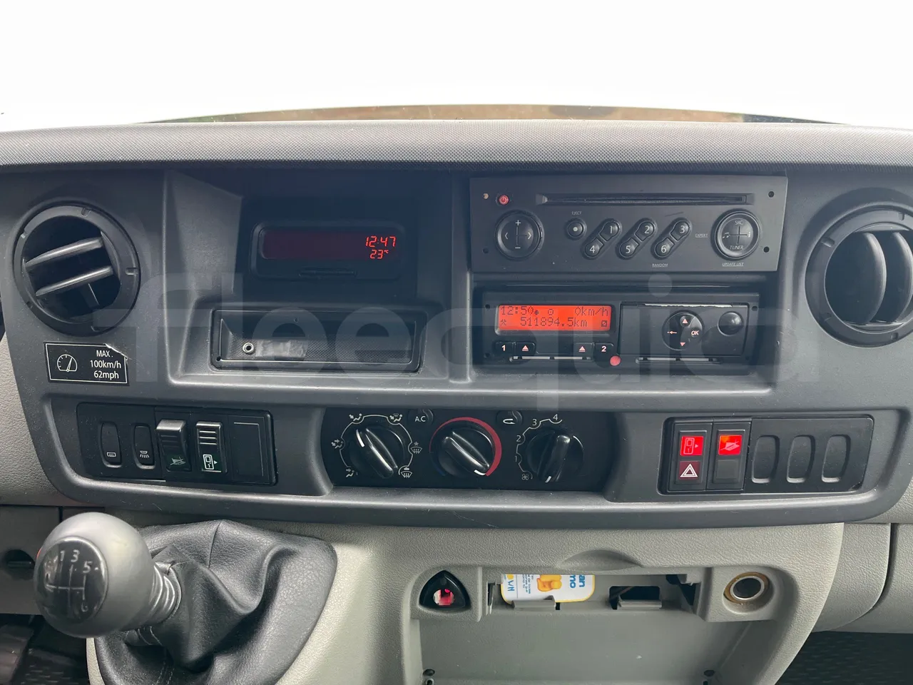 Renault Master N70M/XI NDLML6 - Euro4 - 84kW - 5.899mt - radio accessories photo
