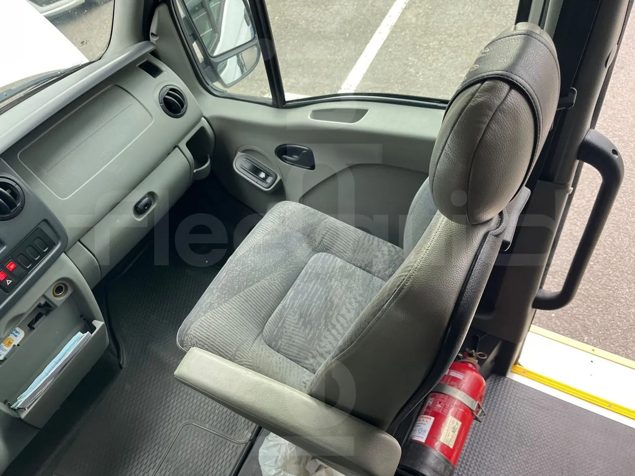 Renault Master N70M/XI NDLML6 - Euro4 - 84kW - 5.899mt - hostess seat photo