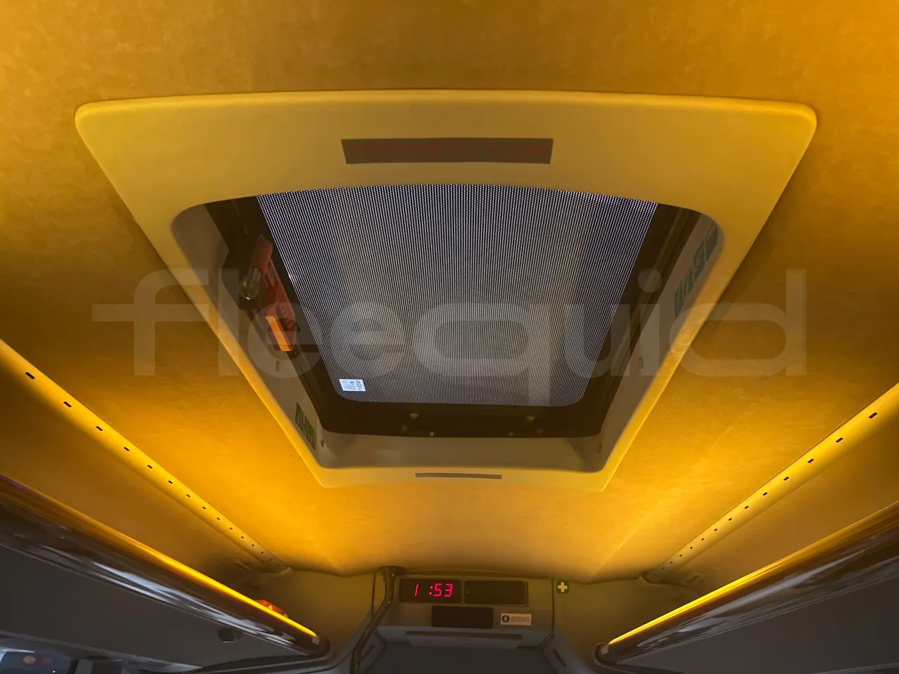 Temsa Safari RD RAT153 - EUR5 - 266kW - 12.200m - roof hatch 2