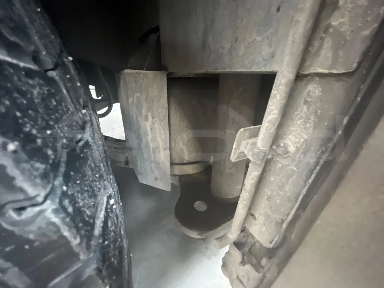 Temsa Safari RD RAT153 - EUR5 - 266kW - 12.200m - axle 2 shock absorbers 2 left