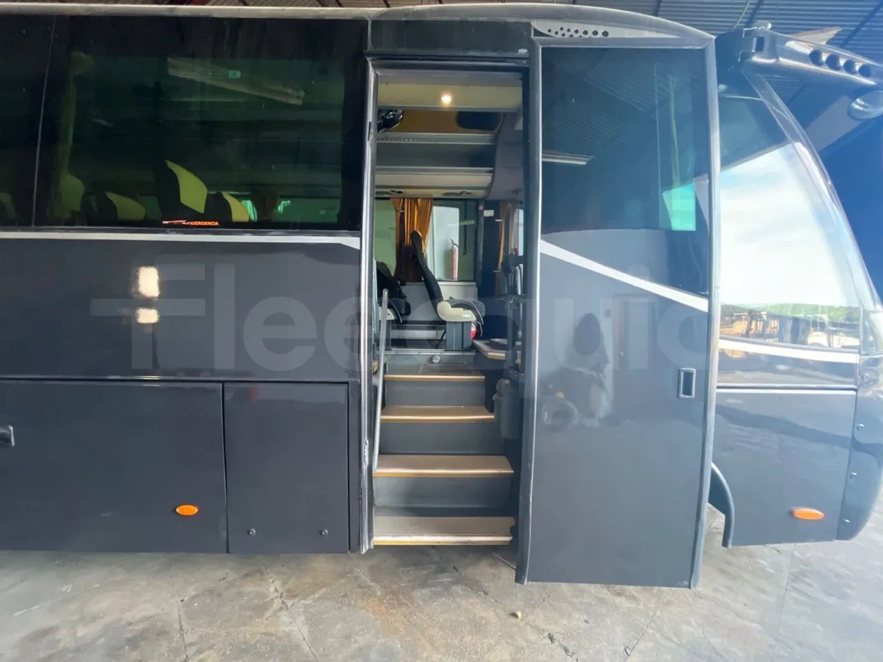 Man 12.220 HOCL 12.240/DEXON -  EUR4 - 176kW - 9.460m - front door 1 open