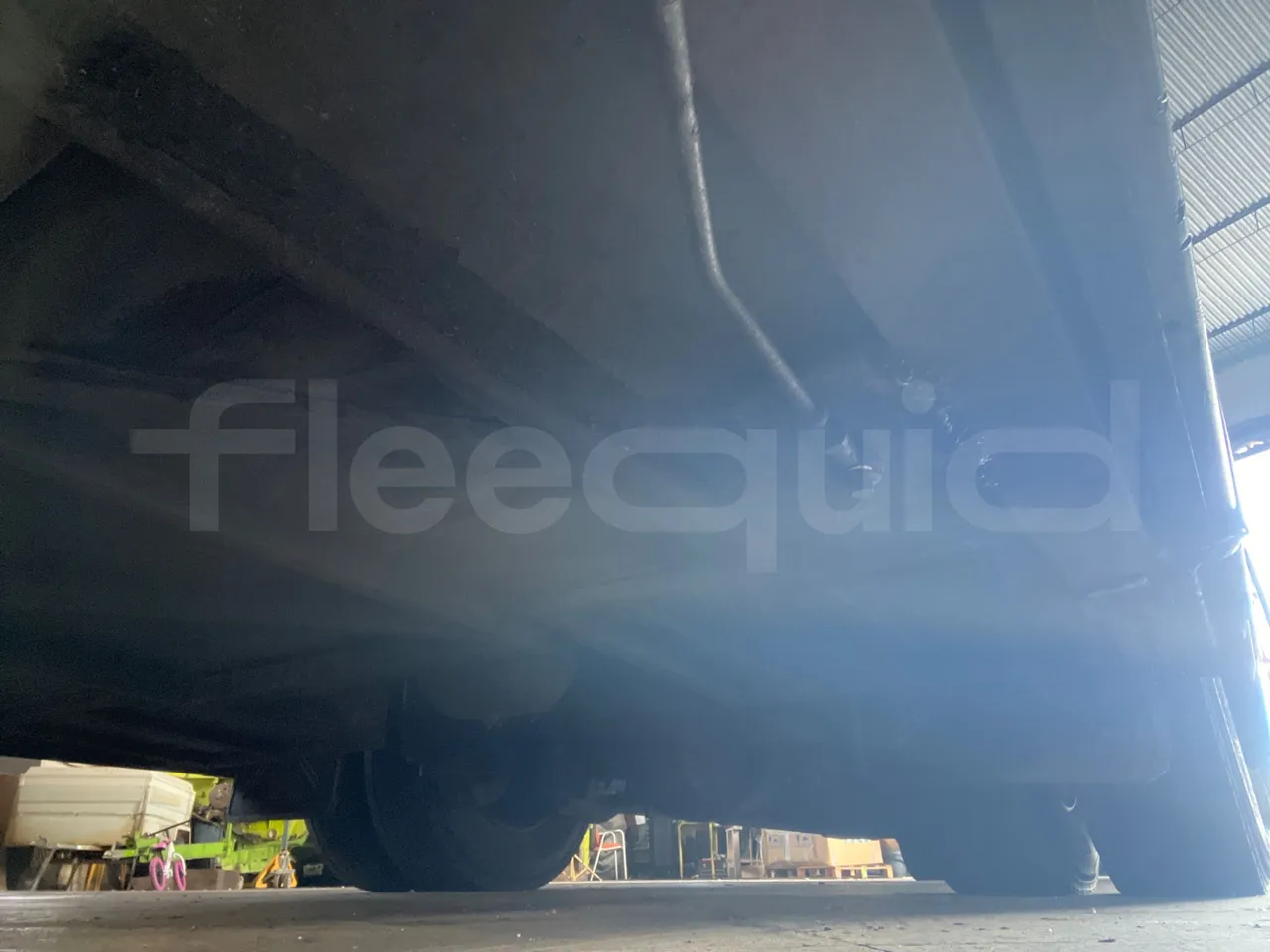 Man 12.220 HOCL 12.240/DEXON -  EUR4 - 176kW - 9.460m - axel 2 air springs 1 left